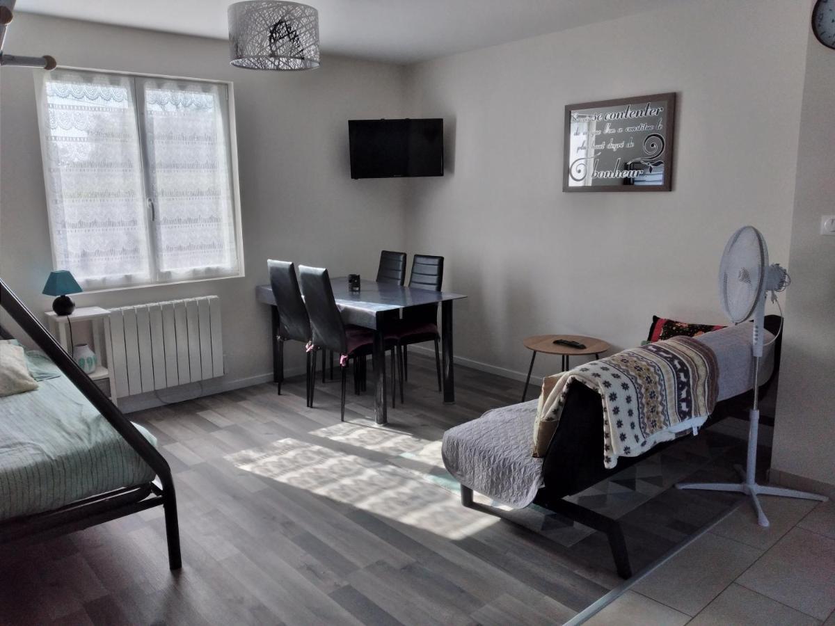 Maison Studio Individuelle Fraichement Renovee Paray-le-Frésil 외부 사진
